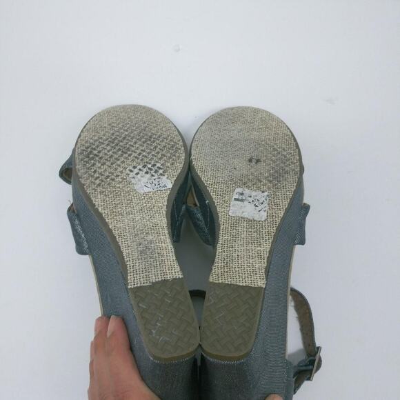 TOMS Sienna Denim Metallic Strappy Wedge Sandal Vacation Size 9.5 - Picture 9 of 11